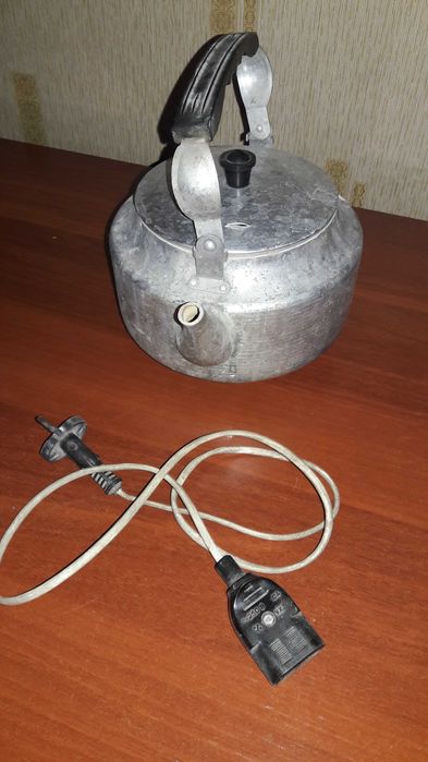 Чайник походный электрический б/у