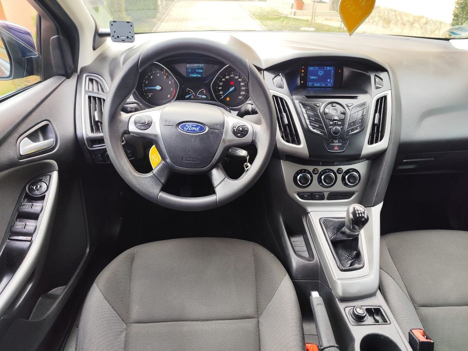 Ford Focus 1.6 benzină clasic, Euro 5 impecabil