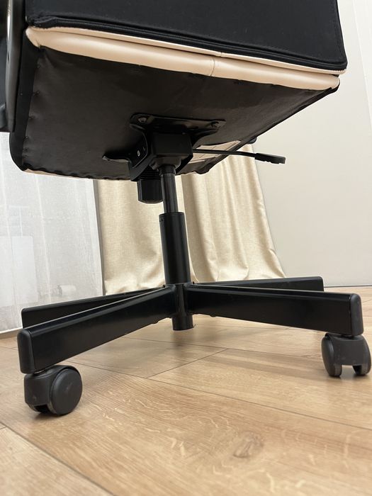 Офисное кресло как новое