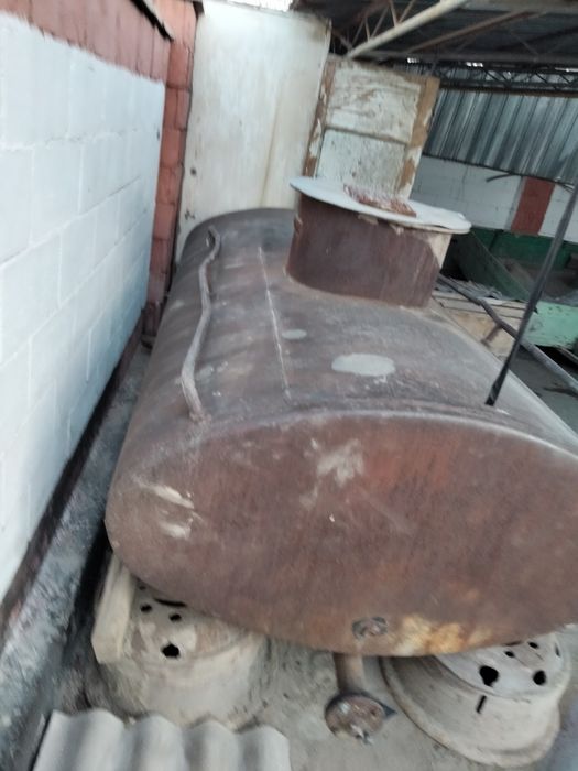 Бочка ( цистерна)) 2,5 куб