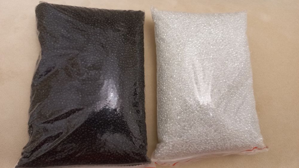 Различные бисеры, бусы