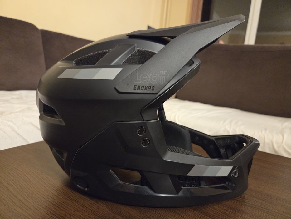 Каска Leatt MTB Enduro 2.0. нова в кутия