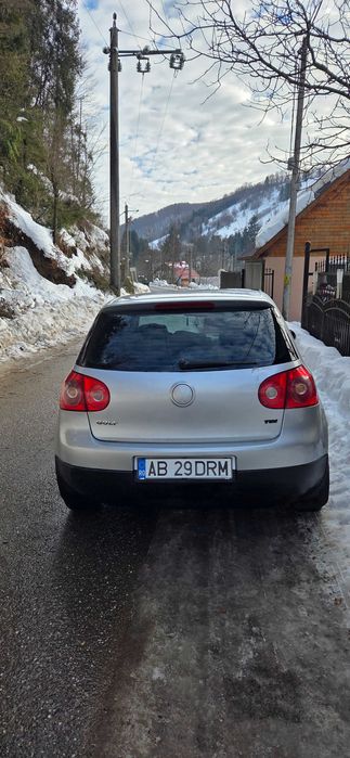Vand golf 5 in stare buna