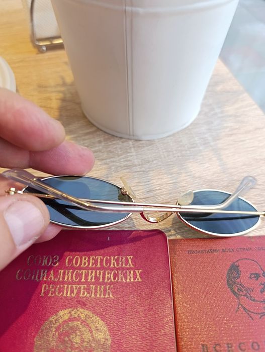 Модные очки редкой формы