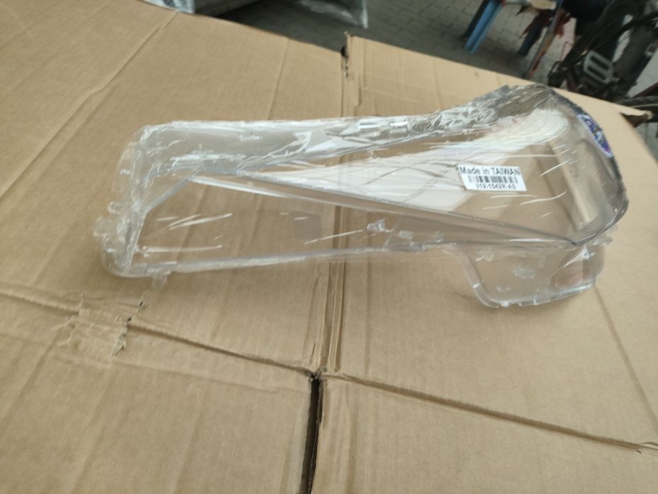 Стекло фара элантра 21+