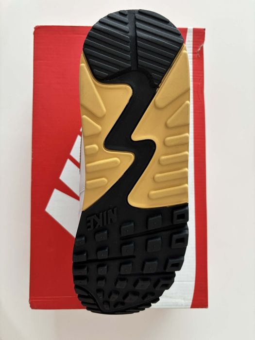Nike Air Max 90/1, mărimea 42, originali, din piele naturală, noi-nouți, în cutia originală, preț FIX