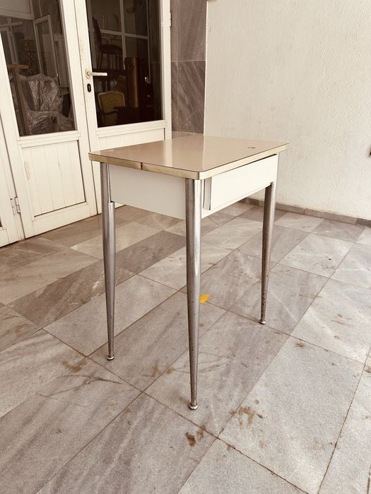 Винтидж италианска масичка – 60-те години