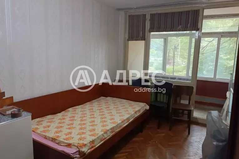 Продава се Тристаен апартамент в Разград, Васил Левски - 88 кв.м за 1159 €/кв.м - Снимка #1