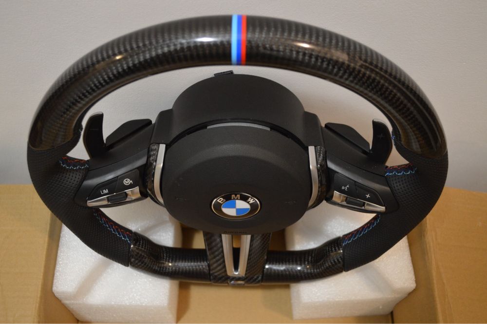 Volan Carbon BMW Seria 1 2 3 4 5 6 7 X1 X2 X3 X4 X5 X6 E/F F01 F02 F03 F04 F06 F12 F13 F15 F16 F10 F