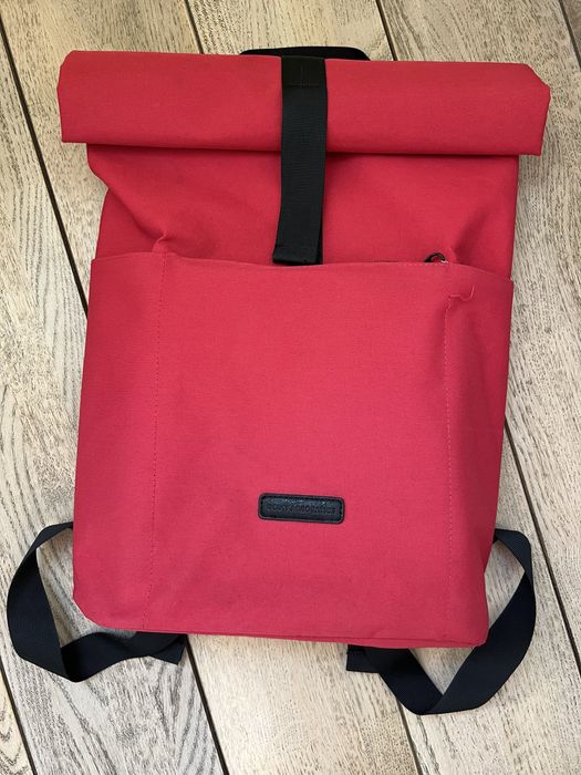 Дамска раница в малиново червено Ucon Acrobatics