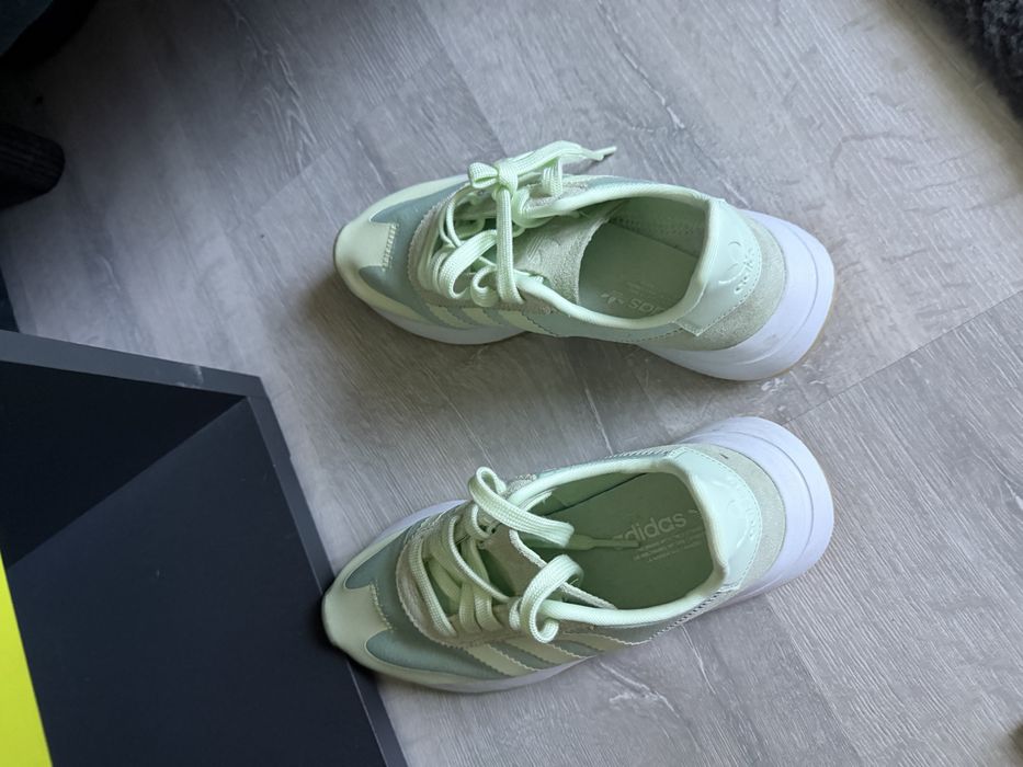 Обувки ADIDAS в добро състояние!