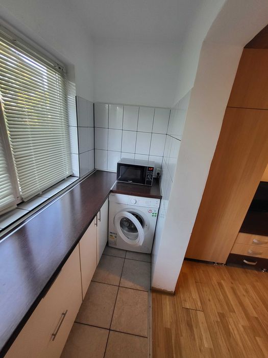 Ofer spre inchiriere apartament cu 2 camere, decomandat, 340€, Girocului