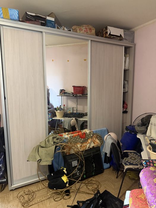 продам шкаф купе  3 дверный