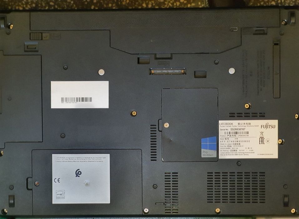 Laptop Fujitsu made in japan, i5 gen.6, 8gb ram, ssd256gb, dvd, fullhd