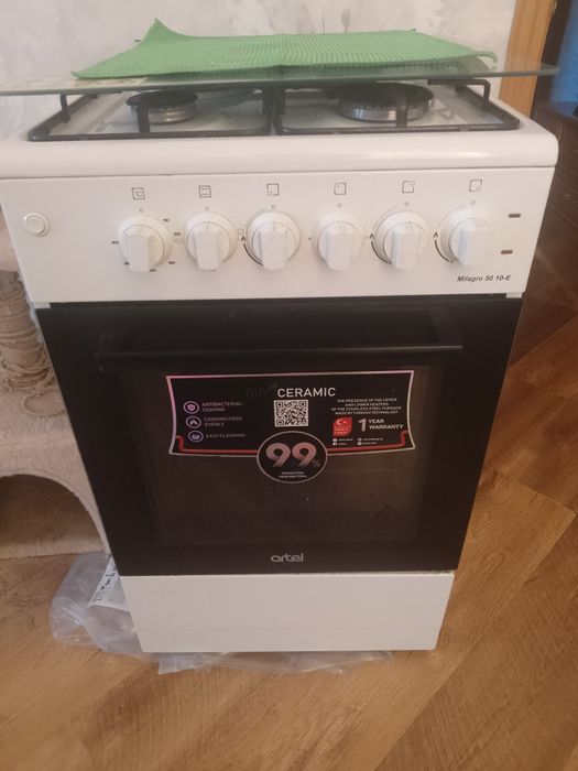 Продам газ-электро плиту