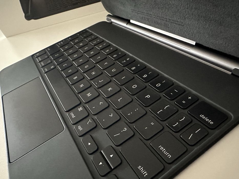 Magic Keyboard iPad Pro 11”