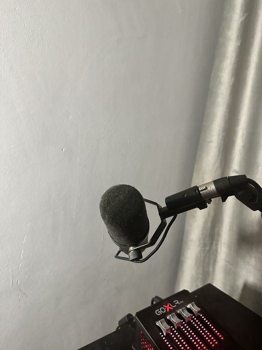 Shure sm7b Студийной микрофон
