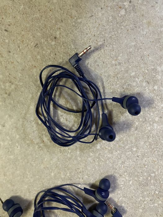 Продам наушники.