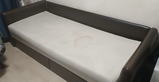 Отдам диван в хорошем состояний