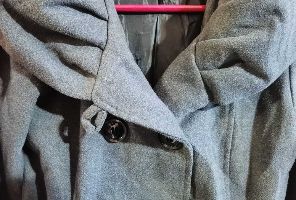 Елегантно младежко палто за пролет- есен от тънка вълна