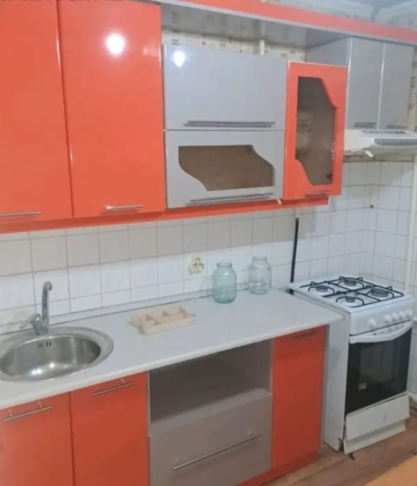 Сдам 2 комн. район Колхозный рынок