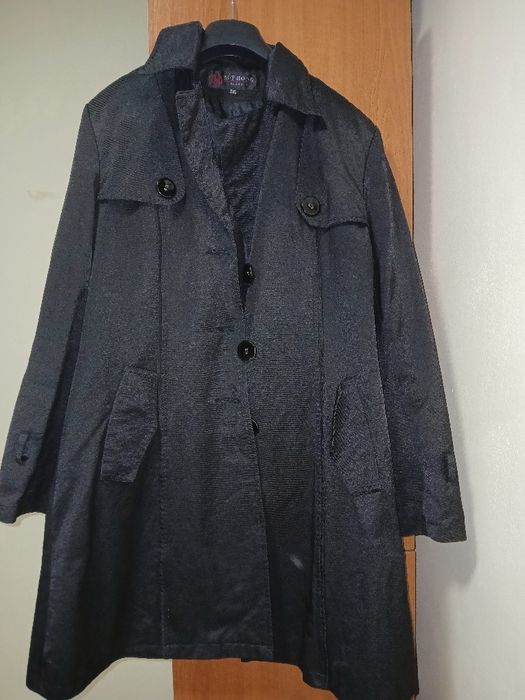 Pardesiu frumos negru