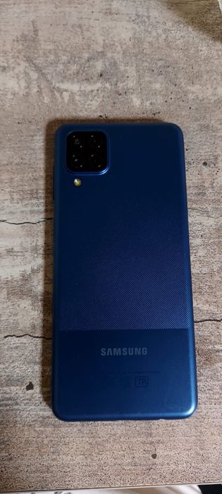 Продам телефон Samsung A12