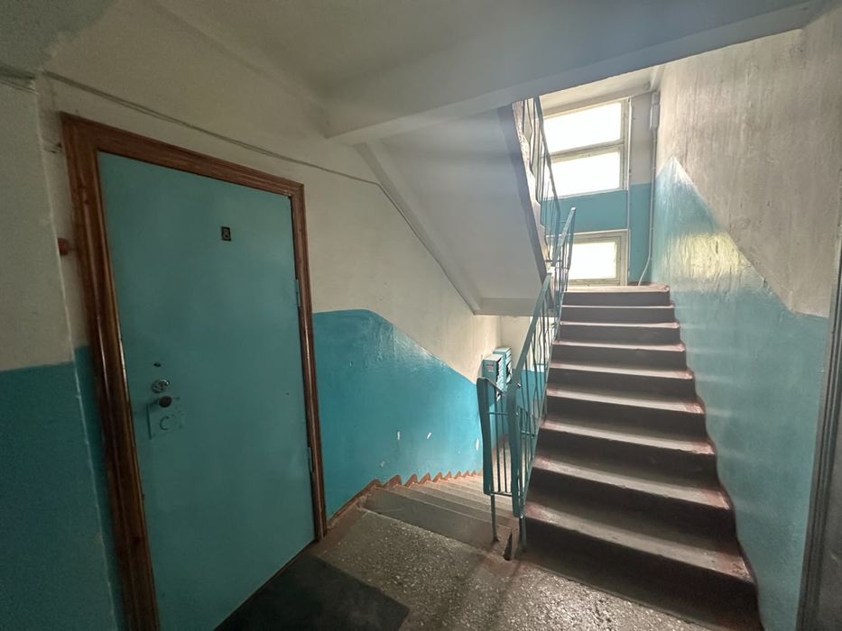 Продам квартиру 3- комнатную Бак-Бак