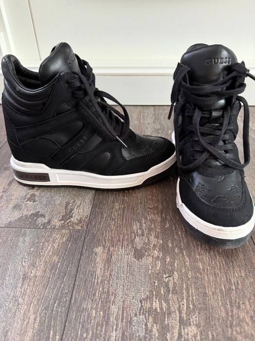 Sneakers Guess cu toc