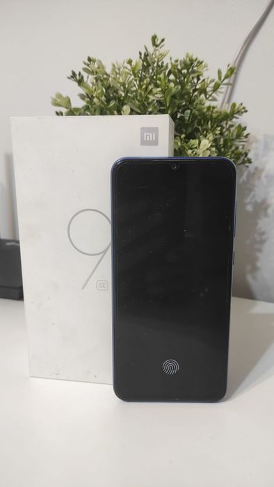 Ми 9 сё отличное состояние