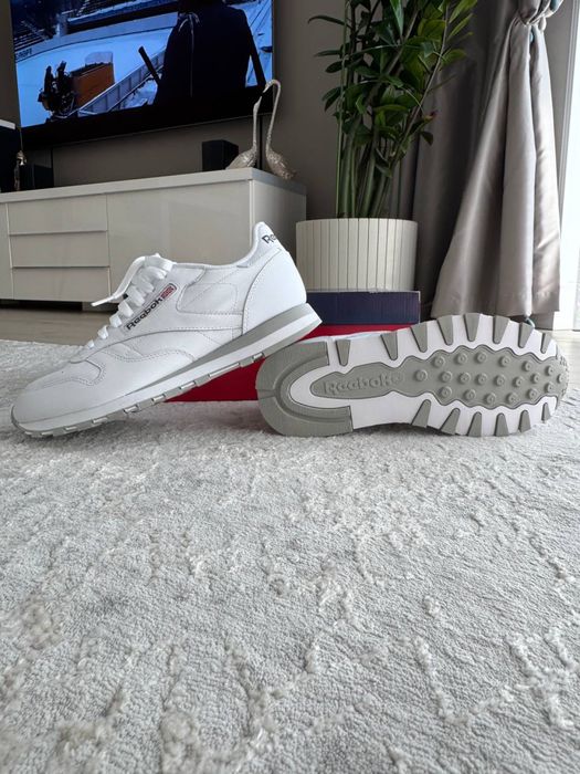 Продам Reebok Classic размер 40,5