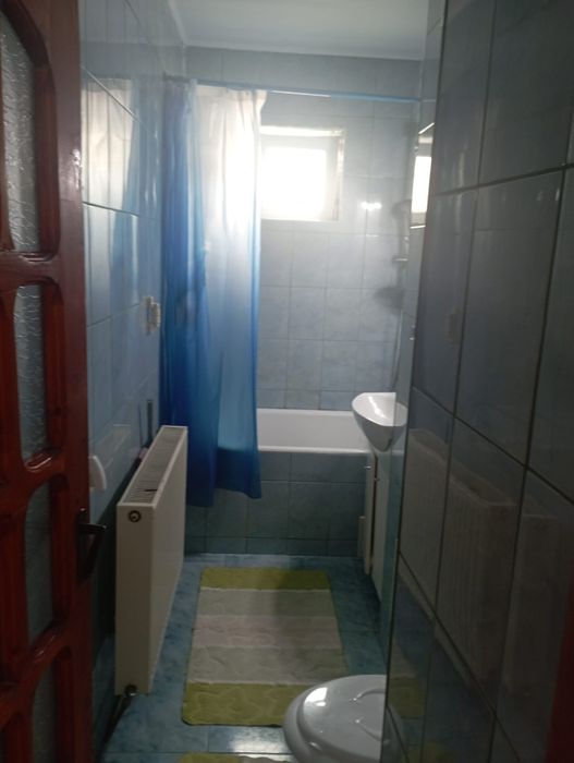 Vând apartament doua camere semidecomandat  etaj 2 însorit