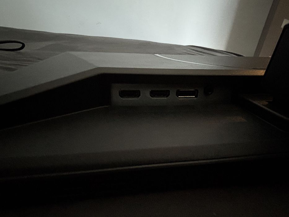 Monitor gaming AOC 180hz 1ms garantie Altex!