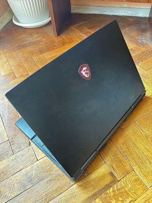 Лаптоп за игри МСИ