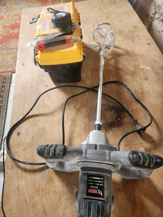 Миксер сатылады,коп қолданбаған