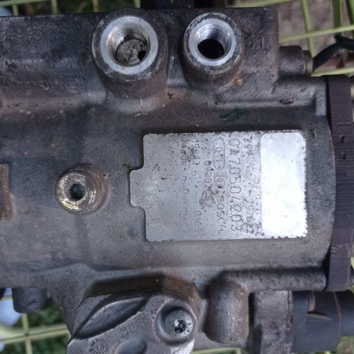 Горивна помпа с две букси за Опел Зафира 100 евро