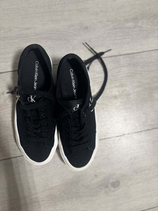 Calvin Klein маратонки