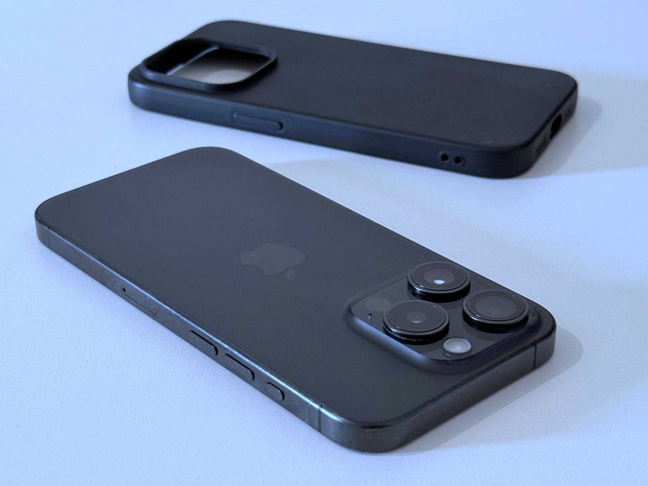 Бартер! iPhone 15 Pro Black Titanium (Черен) 82%