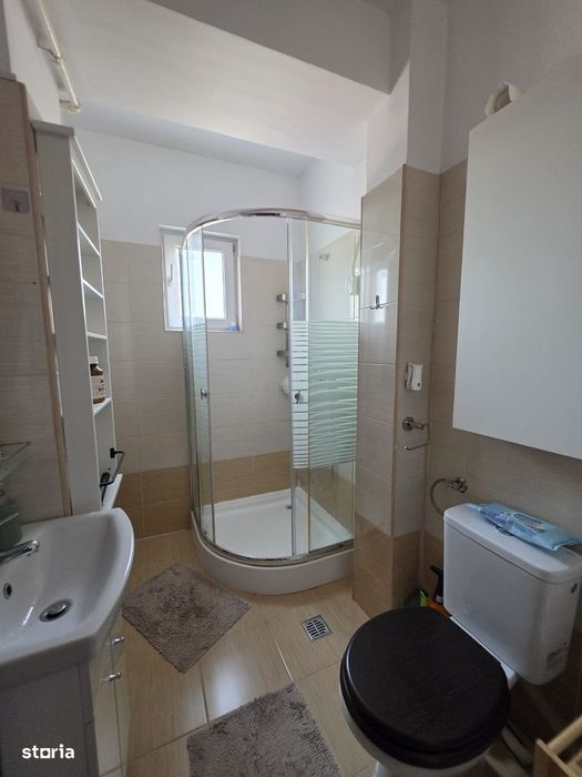 ÎNCHIRIERE DIRECT PROPRIETAR – Garsonieră modernă (Bloc 2015)