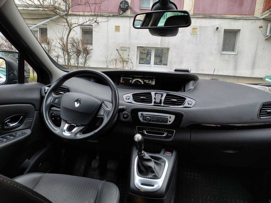 Renault Grand Scenic BOSE