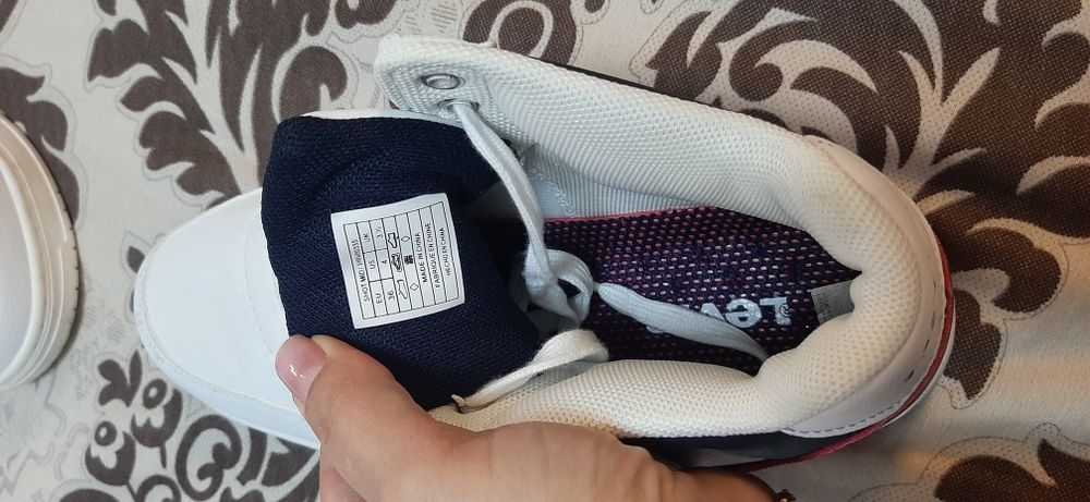 Adidasi Levi's Unisex