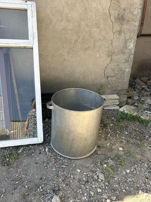 Бочок для воды обьем не маленький
