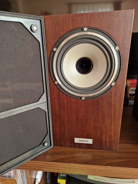 Boxe Tannoy Revolution xt