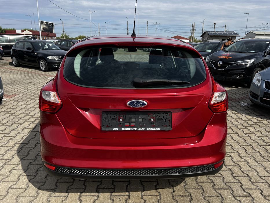 FORD Focus 2011 — imagine 4