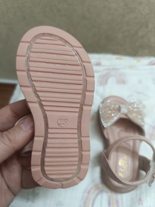 Сандали для девочки