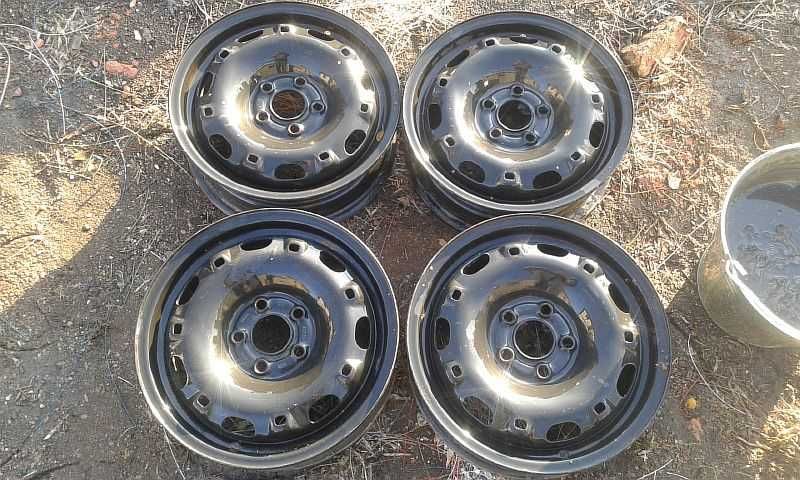 Продам оригинальные металлические диски на Skoda Fabia