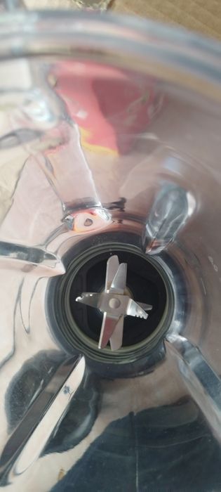 Блендер Nikai в хорошем состоянии