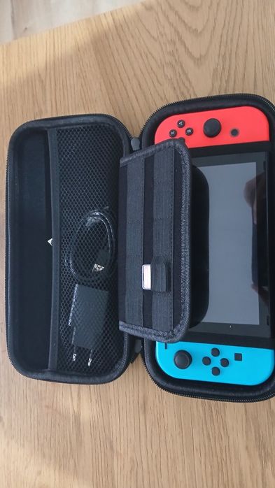 Nintendo swich + FIFA 20  APROAPE NOU