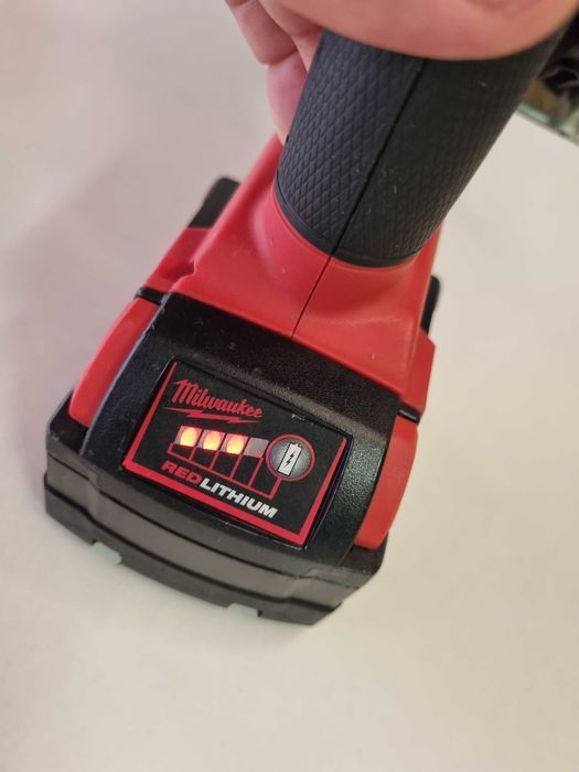 Milwaukee m18 FMCS Fierastrau pentru debitat metal M18 FUEL Circular
