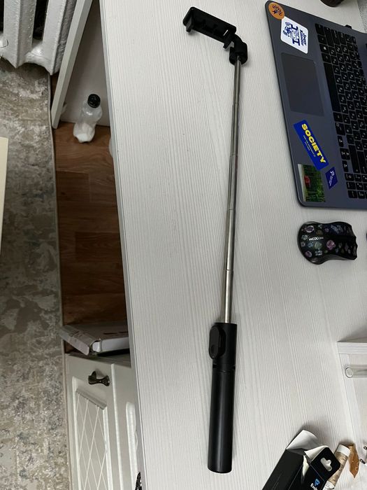 Продам монопод,штатив,селфи палка